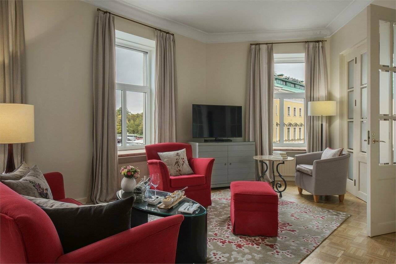 Фотографии номера Люкс с видом на собор в Гостинице Англетер Санкт-Петербург