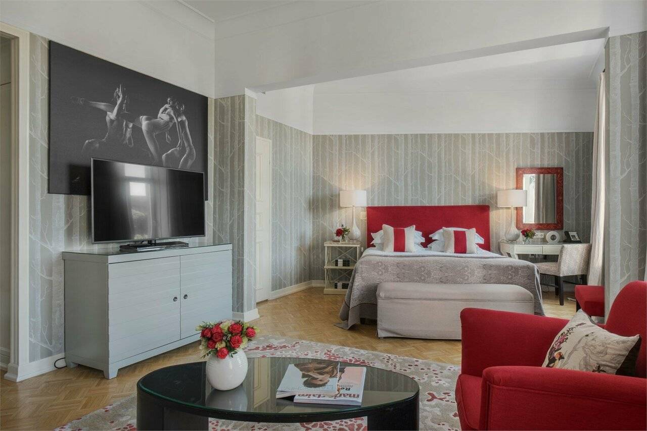 Фотографии номера Полулюкс с видом на собор в Гостинице Англетер Санкт-Петербург