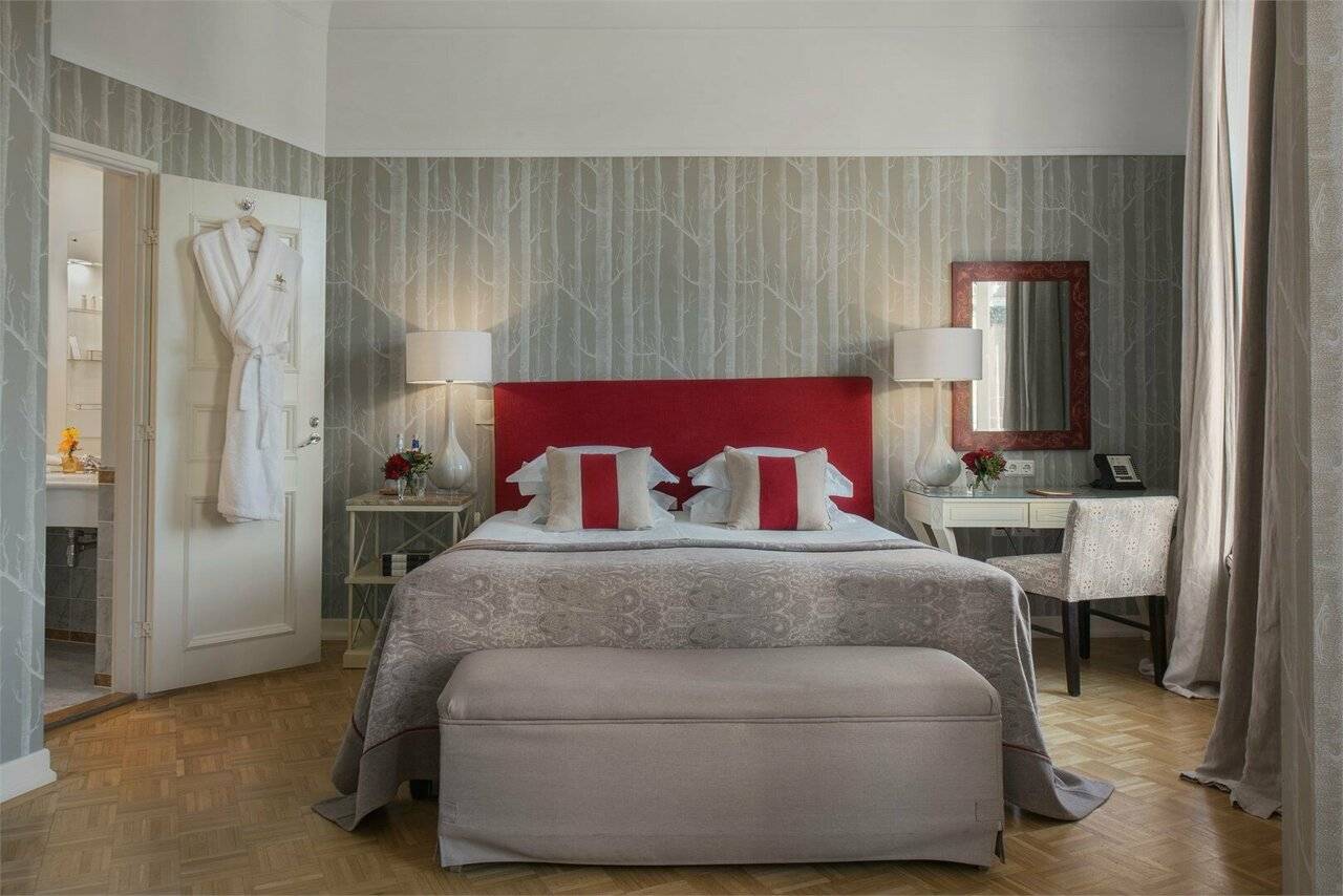 Фотографии номера Полулюкс с видом на собор в Гостинице Англетер Санкт-Петербург