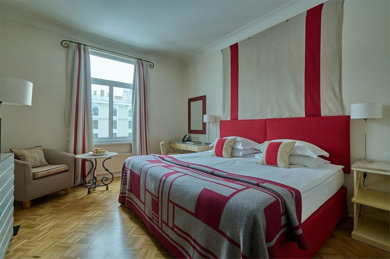 Фотографии номера Стандартный номер в Гостинице Англетер Санкт-Петербург